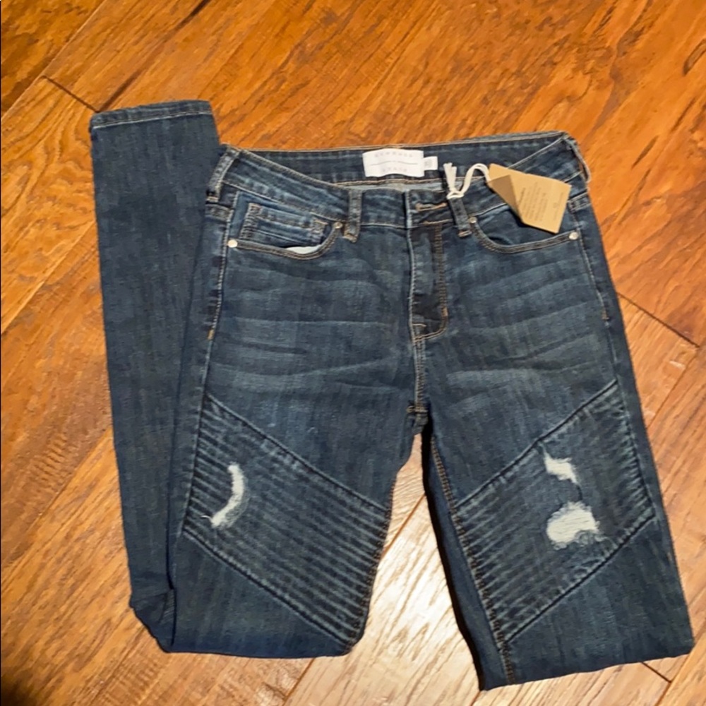 Size 25 Kendall & Kylie Jeans